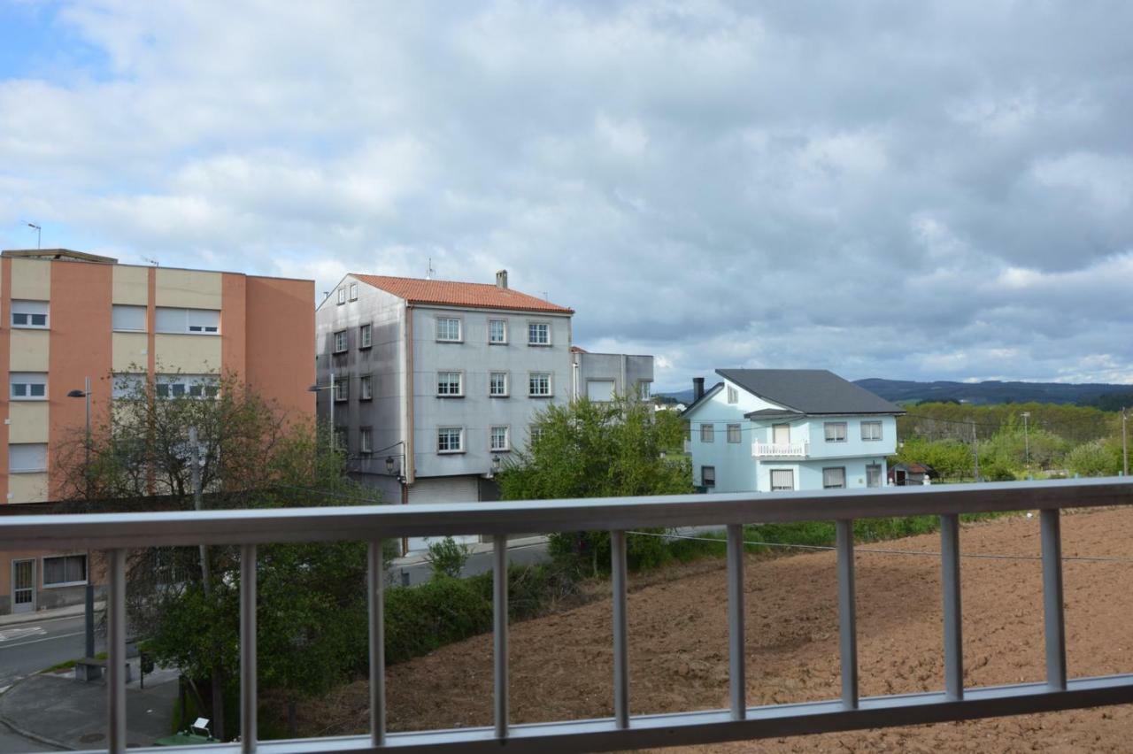 Apartmán Piso Da Empegada Arzúa Exteriér fotografie