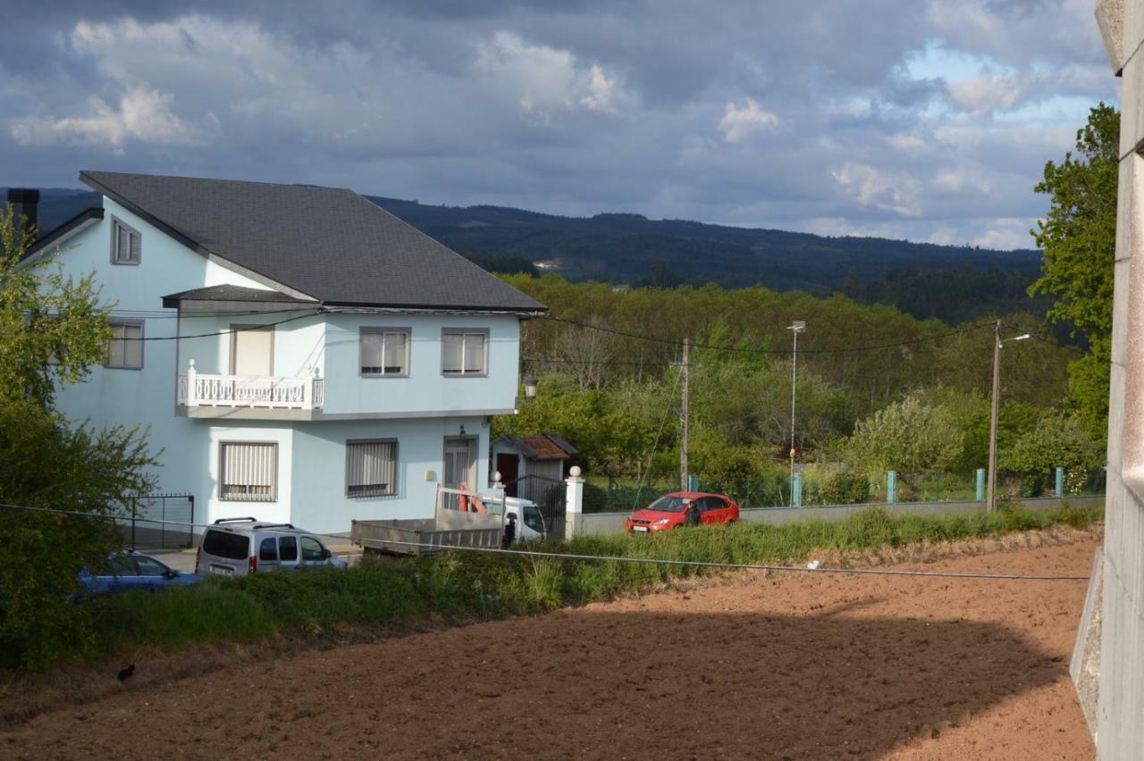 Apartmán Piso Da Empegada Arzúa Exteriér fotografie